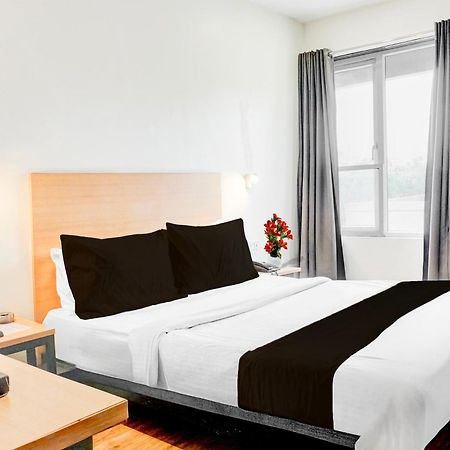 Super Townhouse Mg Road פונה מראה חיצוני תמונה