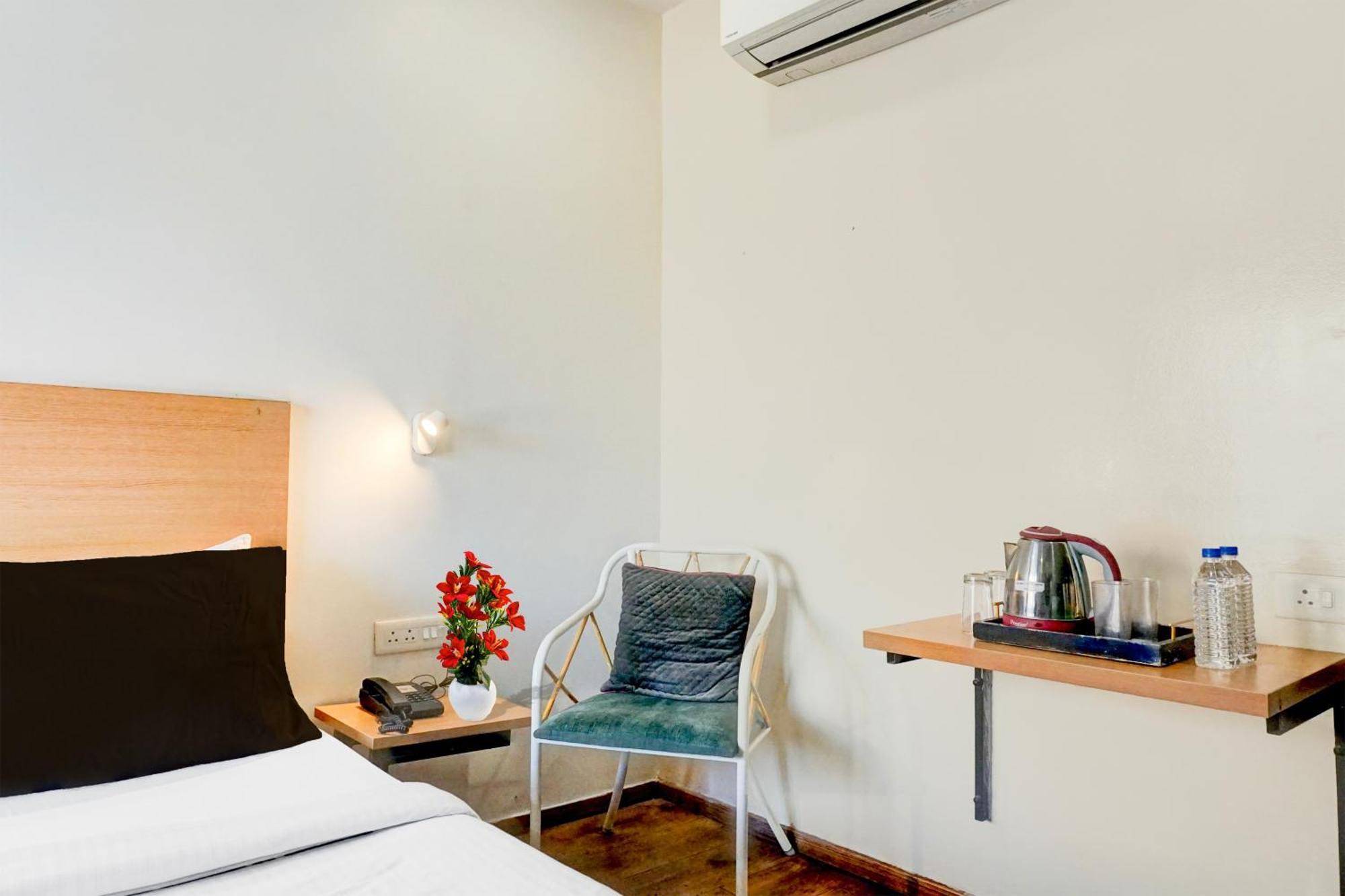Super Townhouse Mg Road פונה מראה חיצוני תמונה